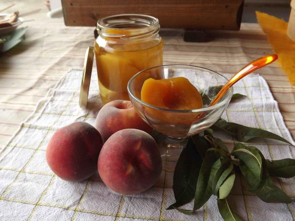 PEACHES IN SYRUP