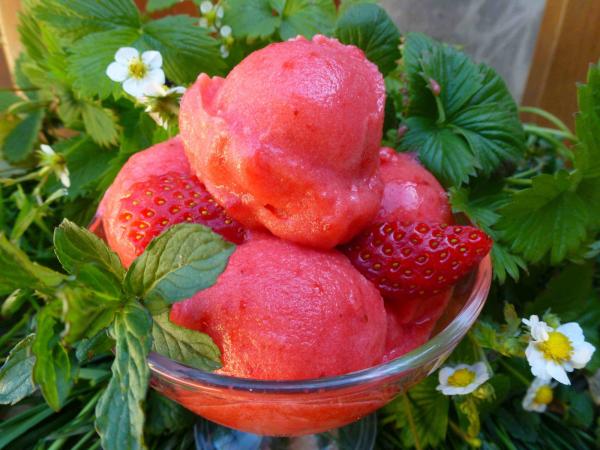 GLACE À LA FRAISE