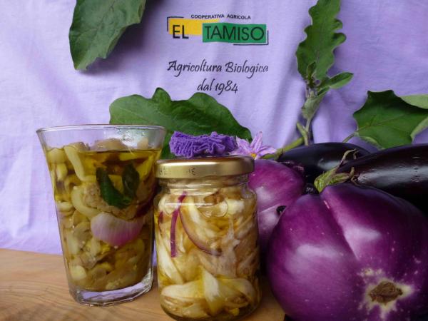 AUBERGINES À L'HUILE