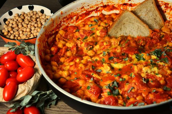 Pois chiches crémeux à la tomate