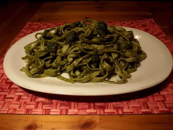 FETTUCCINE AL PESTO DI CAVOLO NERO